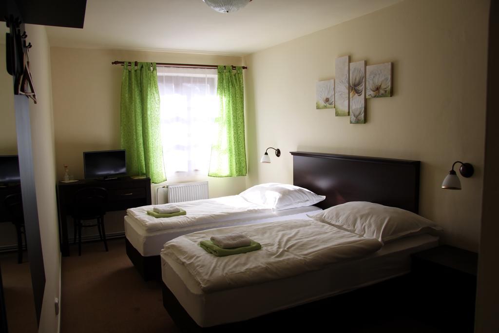 Hotel Koruna Prachatice Exteriör bild