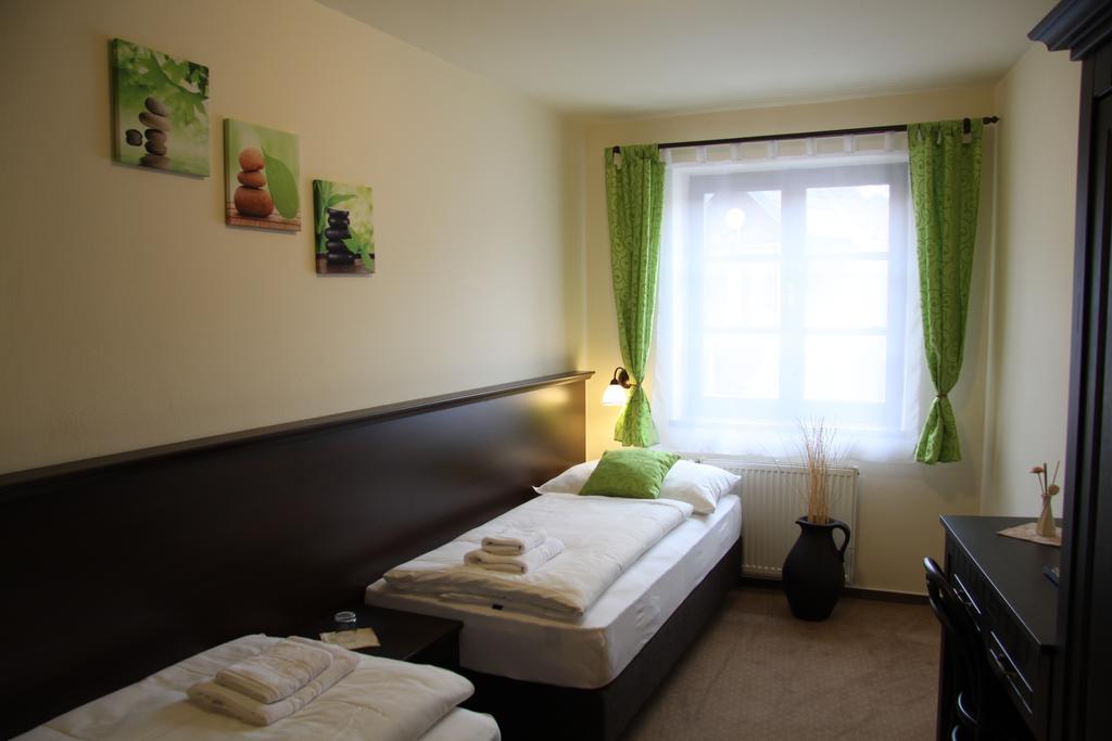 Hotel Koruna Prachatice Exteriör bild